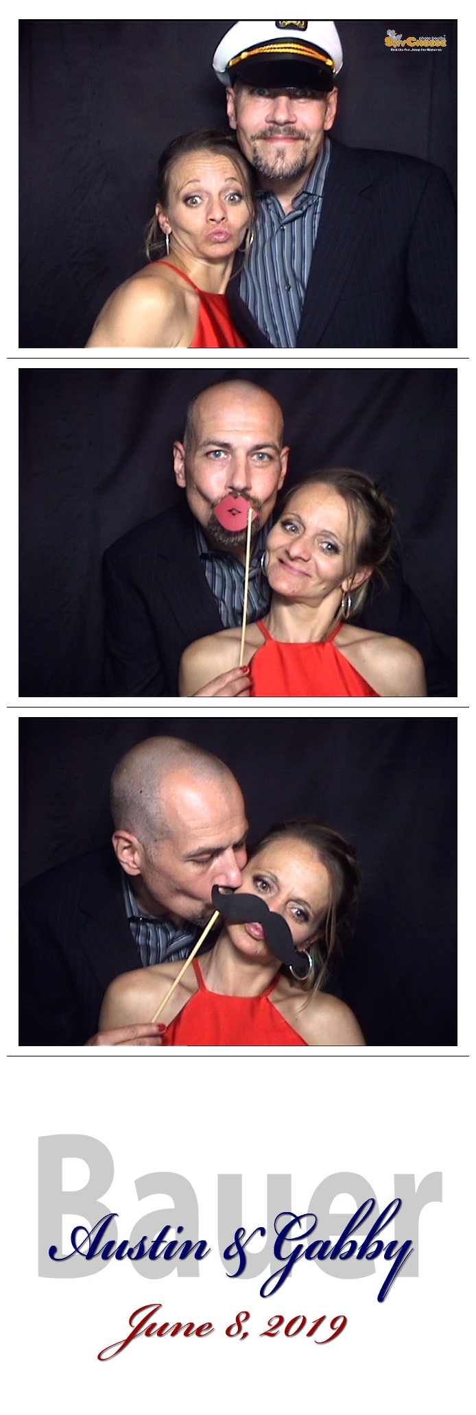 Bauer / Gregory Wedding  | View more photos from the event at gallery.saycheesephotobooth.com/u/SayCheesePhotoBooth/Bauer-Gregory-Wedding